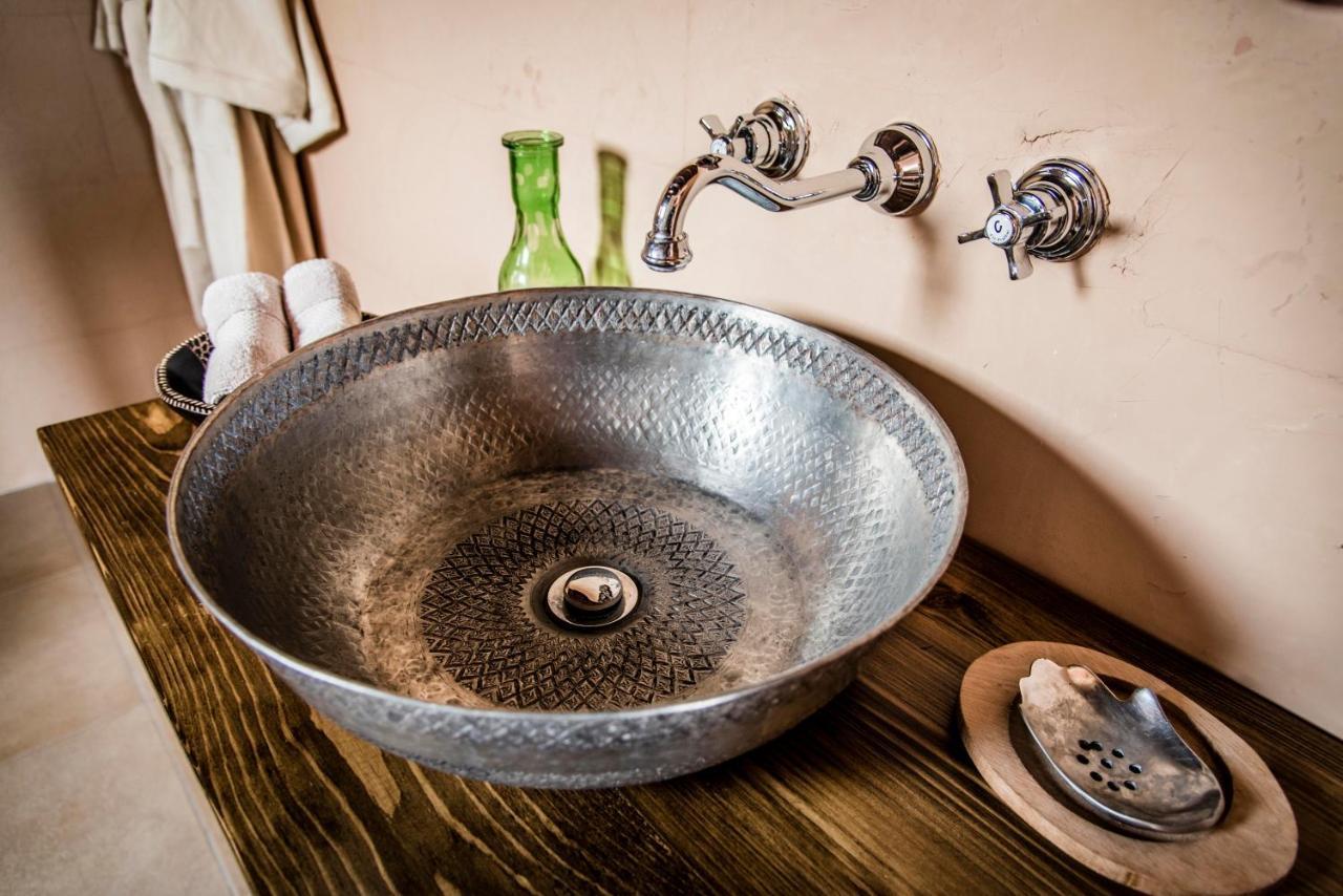 Dar Camelia Bed & Breakfast Тир Екстериор снимка